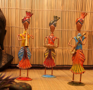 IRON PAINTED MUSICAL SARDAR SET